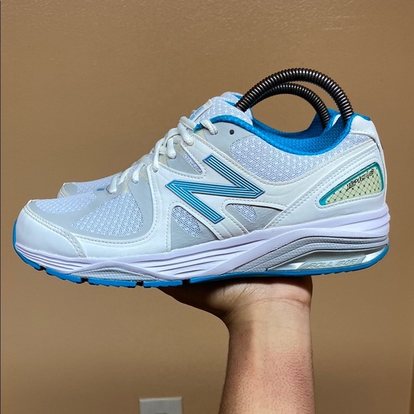 New Balance 1540 V2 Encap Rollbar White Blue Gray Walking Sneakers Size 8.5 - Picture 3 of 17